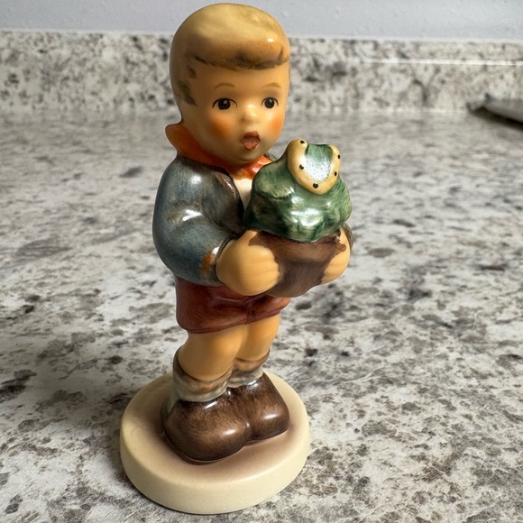 Goebel Other - Vintage Goebel / Hummel Figurine - Lucky Charmer